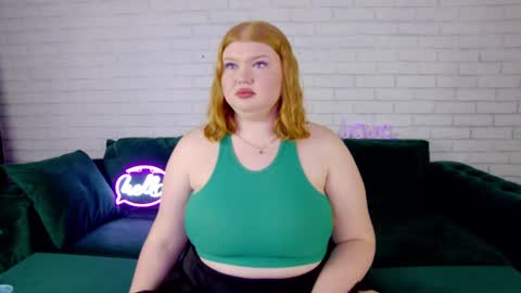 adelemoor online show from February 16, 2025, 11:48 pm