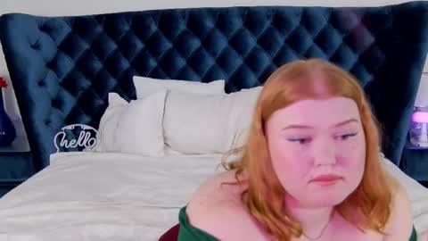 adelemoor online show from March 6, 2025, 3:24 am