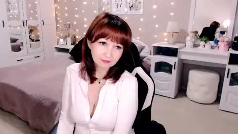 AdeleMoran online show from August 3, 2026, 6:11 pm