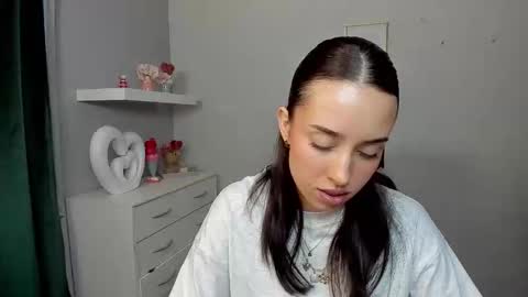 Adele online show from April 9, 2026, 5:51 am