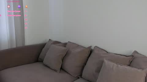 adelexx_zll online show from April 9, 2026, 6:19 am