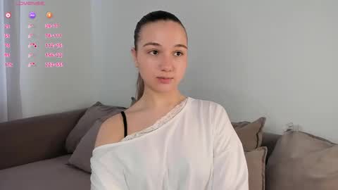 adelexx_zll online show from April 11, 2026, 7:13 am