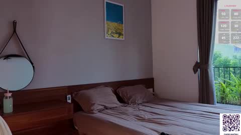 Snapshot of adelia_ntmu chatting on October 8, 2025, 12:08 am Adelia online show from October 8, 2025, 12:08 am