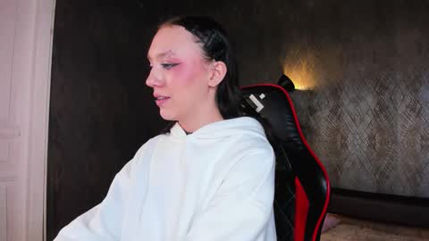 miss Ada online show from October 3, 2025, 2:03 pm