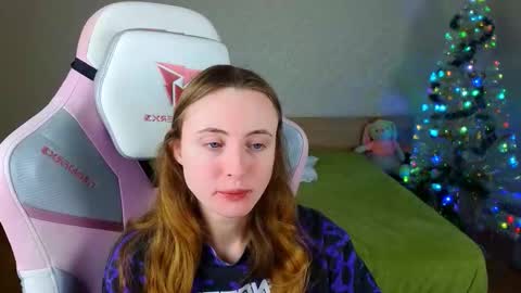 Adelina online show from December 21, 2025, 9:27 am