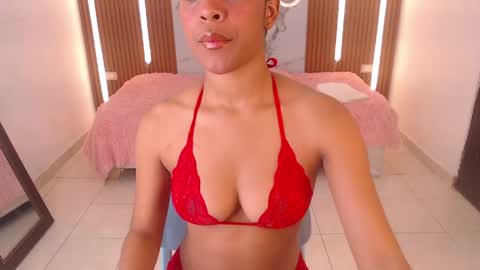 Snapshot of adelinne_ chatting on March 1, 2026, 12:40 pm Adhara Hills online show from March 1, 2026, 12:40 pm