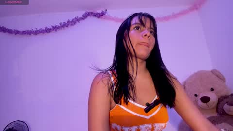 Snapshot of adelle_rose1 chatting on November 4, 2025, 1:05 am Adelle online show from November 4, 2025, 1:05 am