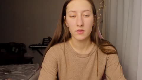 Snapshot of adellqueen chatting on December 25, 2024, 10:27 pm Adell online show from December 25, 2024, 10:27 pm