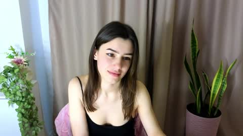 Adellyy online show from April 1, 2026, 1:41 pm