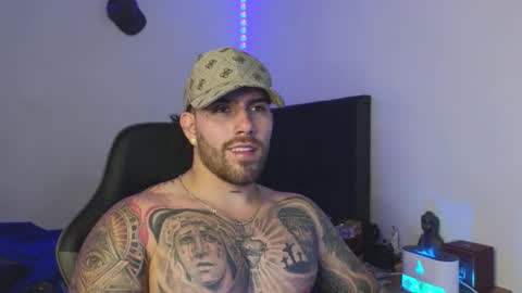 Snapshot of ades_lowe chatting on January 16, 2026, 5:00 am Ades online show from January 16, 2026, 5:00 am