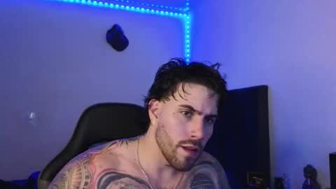 Snapshot of ades_lowe chatting on February 4, 2026, 6:52 am Ades online show from February 4, 2026, 6:52 am