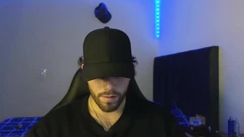 Snapshot of ades_lowe chatting on February 10, 2026, 6:28 am Ades online show from February 10, 2026, 6:28 am