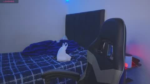 Snapshot of ades_lowe chatting on February 13, 2026, 5:36 am Ades online show from February 13, 2026, 5:36 am