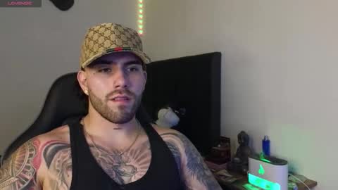 Snapshot of ades_lowe chatting on February 27, 2026, 5:18 am Ades online show from February 27, 2026, 5:18 am