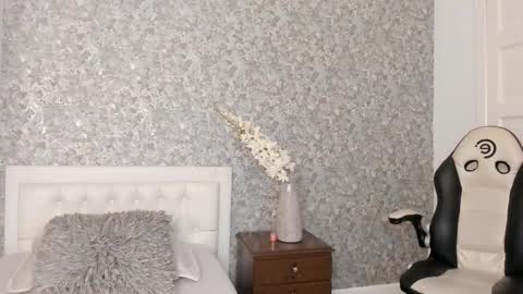 Snapshot of adhara_black01 chatting on January 11, 2025, 12:40 pm Adhara online show from January 11, 2025, 12:40 pm