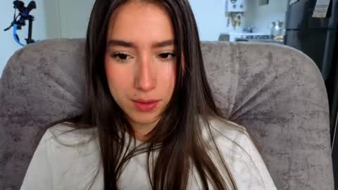Snapshot of adhara_kitten chatting on June 9, 2026, 2:06 pm Adhara online show from June 9, 2026, 2:06 pm