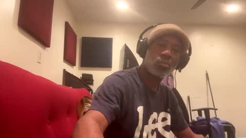 adick_ting online show from January 23, 2025, 12:09 pm