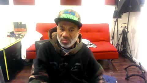 adick_ting online show from December 14, 2025, 3:45 am