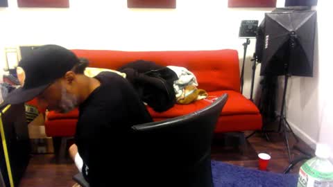 adick_ting online show from January 15, 2026, 1:37 pm
