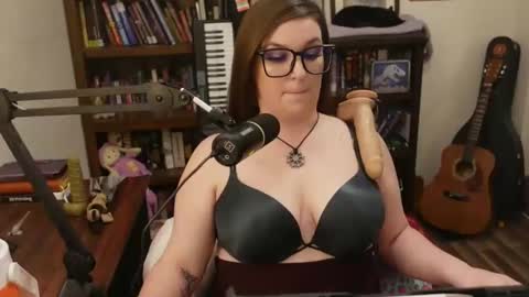 adobe_angel304 online show from December 19, 2024, 4:45 am