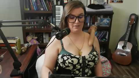 adobe_angel304 online show from December 22, 2024, 9:09 pm