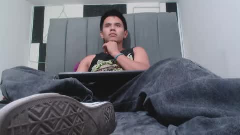 Snapshot of adonis_latin_19 chatting on May 9, 2026, 3:23 am adonis_latin_19 online show from May 9, 2026, 3:23 am