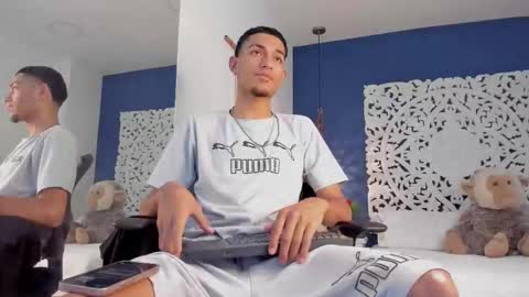 adonis_wb online show from September 8, 2025, 9:58 pm