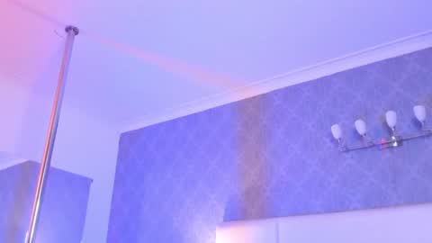 Adonis  online show from November 8, 2025, 8:40 pm