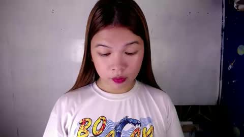 adorabletsforyouxx online show from December 9, 2024, 3:07 am