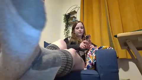 Queen Bunny online show from January 3, 2025, 8:43 pm