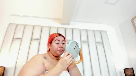 ANDREA PEREZ online show from October 1, 2025, 11:38 am