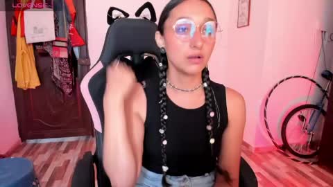 Snapshot of adrena_10 chatting on April 27, 2026, 4:38 pm Adrena10 online show from April 27, 2026, 4:38 pm