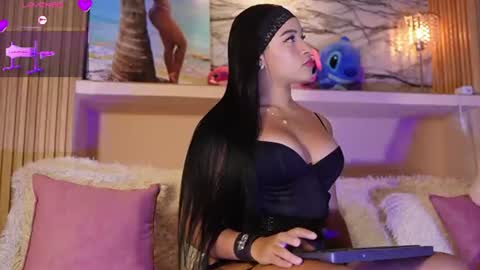 Snapshot of adri_crof chatting on July 2, 2026, 3:17 am Adri crof online show from July 2, 2026, 3:17 am