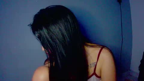 Snapshot of adri_gomez1 chatting on October 10, 2025, 3:27 am online show from October 10, 2025, 3:27 am