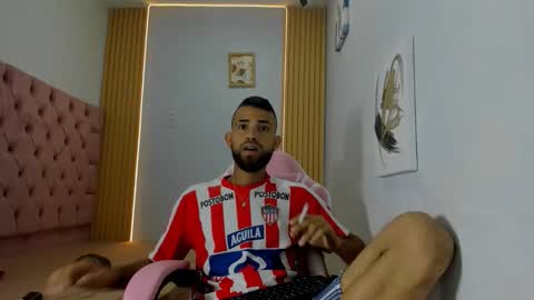 adri_sexboy229 online show from September 10, 2025, 2:11 am