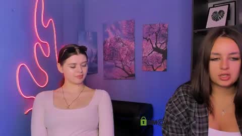 adri_sky online show from July 31, 2026, 3:44 pm