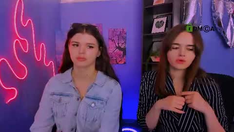 adri_sky online show from August 3, 2026, 1:05 pm
