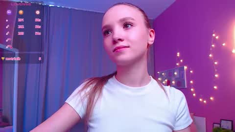 Snapshot of adria_arjona chatting on March 6, 2026, 7:38 am Eva online show from March 6, 2026, 7:38 am