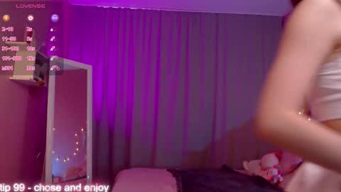 Snapshot of adria_arjona chatting on March 27, 2026, 8:26 am Eva online show from March 27, 2026, 8:26 am