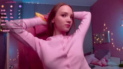 Snapshot of adria_arjona chatting on April 16, 2026, 7:42 am Eva online show from April 16, 2026, 7:42 am