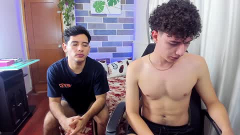 Snapshot of adrian_morelli chatting on December 30, 2024, 8:25 pm adrian morelli online show from December 30, 2024, 8:25 pm