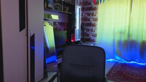 Adri online show from March 19, 2026, 10:19 am