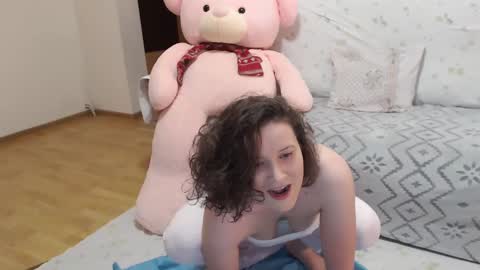 adriana online show from February 6, 2025, 1:32 pm