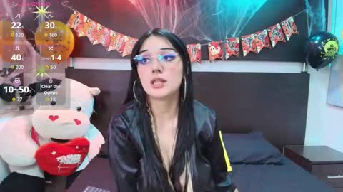 Adri  online show from November 2, 2025, 12:13 am