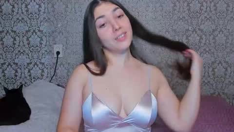 Adriana online show from December 20, 2025, 8:27 pm