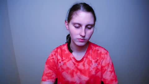 Adriana online show from March 3, 2025, 7:21 am