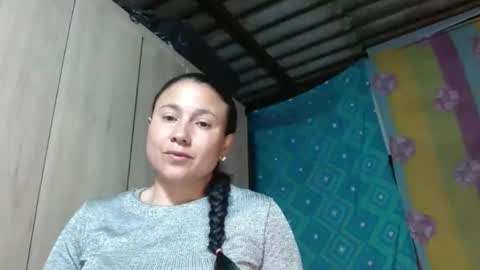 Snapshot of adrianatellez chatting on December 14, 2024, 12:22 am Adriana Tellez online show from December 14, 2024, 12:22 am