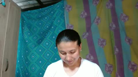 Snapshot of adrianatellez chatting on January 6, 2025, 6:10 pm Adriana Tellez online show from January 6, 2025, 6:10 pm