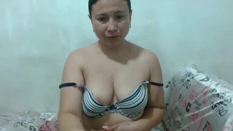 Snapshot of adrianatellez chatting on September 13, 2025, 2:50 pm Adriana Tellez online show from September 13, 2025, 2:50 pm