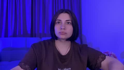 AdrianaTores online show from May 19, 2026, 7:42 pm